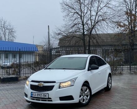 Белый Шевроле Круз, объемом двигателя 1.8 л и пробегом 208 тыс. км за 8600 $, фото 1 на Automoto.ua