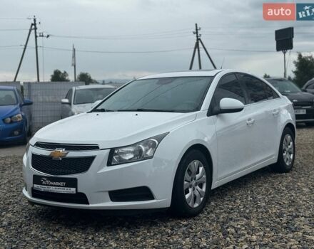 Белый Шевроле Круз, объемом двигателя 1.36 л и пробегом 189 тыс. км за 7700 $, фото 1 на Automoto.ua