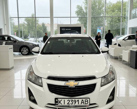 Белый Шевроле Круз, объемом двигателя 1.8 л и пробегом 146 тыс. км за 8700 $, фото 1 на Automoto.ua