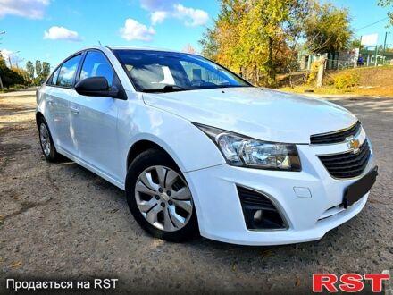 Шевроле Круз 2015 в Кривом Роге на Automoto.ua Белый Шевроле Круз, объемом двигателя 1.8 л и пробегом 237 тыс. км за 7000 $, фото 1 на Automoto.ua