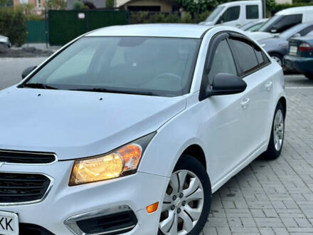 Белый Шевроле Круз, объемом двигателя 1.8 л и пробегом 160 тыс. км за 8800 $, фото 1 на Automoto.ua