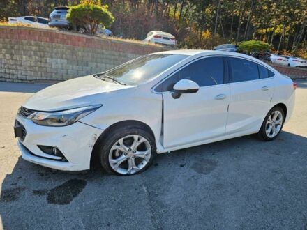 Белый Шевроле Круз, объемом двигателя 1.6 л и пробегом 49 тыс. км за 3800 $, фото 1 на Automoto.ua