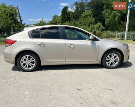 Бежевый Шевроле Круз, объемом двигателя 1.6 л и пробегом 167 тыс. км за 7000 $, фото 3 на Automoto.ua