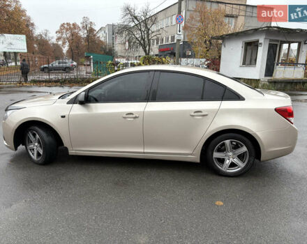 Бежевый Шевроле Круз, объемом двигателя 1.8 л и пробегом 213 тыс. км за 6499 $, фото 3 на Automoto.ua