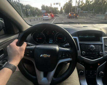 Бежевый Шевроле Круз, объемом двигателя 1.6 л и пробегом 273 тыс. км за 6200 $, фото 1 на Automoto.ua