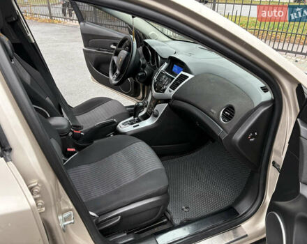 Бежевый Шевроле Круз, объемом двигателя 1.8 л и пробегом 213 тыс. км за 6499 $, фото 5 на Automoto.ua