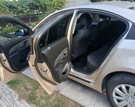 Бежевый Шевроле Круз, объемом двигателя 1.8 л и пробегом 176 тыс. км за 6700 $, фото 8 на Automoto.ua