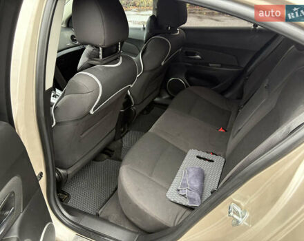 Бежевый Шевроле Круз, объемом двигателя 1.8 л и пробегом 213 тыс. км за 6499 $, фото 6 на Automoto.ua