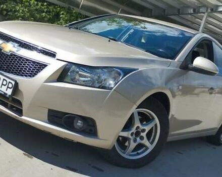 Бежевый Шевроле Круз, объемом двигателя 1.8 л и пробегом 114 тыс. км за 7200 $, фото 1 на Automoto.ua