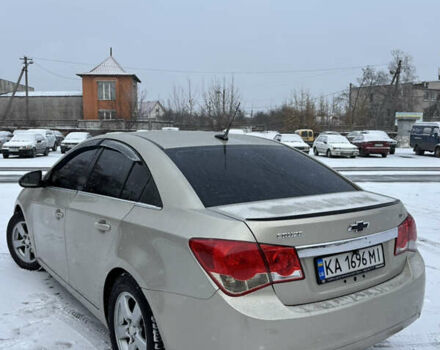 Бежевий Шевроле Круз, об'ємом двигуна 1.36 л та пробігом 197 тис. км за 6900 $, фото 4 на Automoto.ua