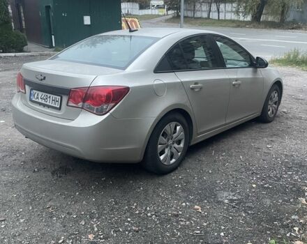 Шевроле Круз 2014 в Вышгороде на Automoto.ua Бежевый Шевроле Круз, объемом двигателя 1.8 л и пробегом 126 тыс. км за 6300 $, фото 2 на Automoto.ua