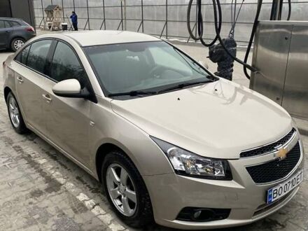 Шевроле Круз 2011 в Тернополе на Automoto.ua Бежевый Шевроле Круз, объемом двигателя 1.6 л и пробегом 164 тыс. км за 6999 $, фото 1 на Automoto.ua