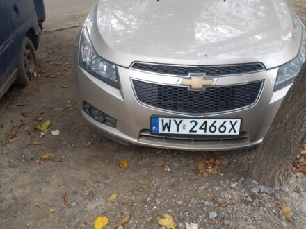 Бежевый Шевроле Круз, объемом двигателя 1.8 л и пробегом 280 тыс. км за 3199 $, фото 1 на Automoto.ua