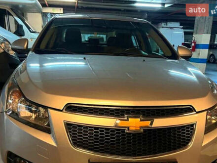 Бежевий Шевроле Круз, об'ємом двигуна 1.8 л та пробігом 215 тис. км за 5400 $, фото 1 на Automoto.ua