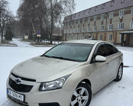 Бежевый Шевроле Круз, объемом двигателя 1.36 л и пробегом 197 тыс. км за 6900 $, фото 1 на Automoto.ua