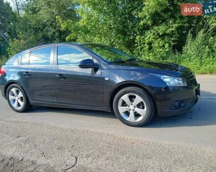 Черный Шевроле Круз, объемом двигателя 1.8 л и пробегом 278 тыс. км за 7800 $, фото 11 на Automoto.ua