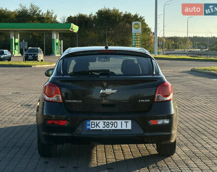Черный Шевроле Круз, объемом двигателя 1.6 л и пробегом 208 тыс. км за 7600 $, фото 4 на Automoto.ua