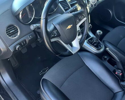 Черный Шевроле Круз, объемом двигателя 1.8 л и пробегом 195 тыс. км за 8200 $, фото 8 на Automoto.ua