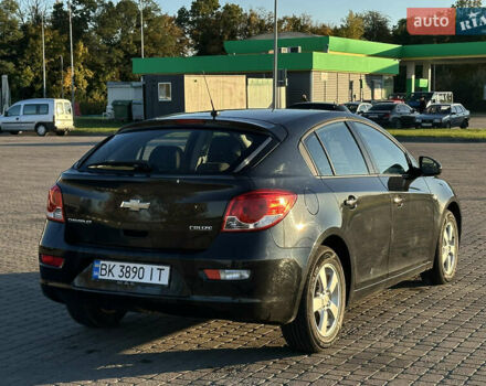 Черный Шевроле Круз, объемом двигателя 1.6 л и пробегом 208 тыс. км за 7600 $, фото 5 на Automoto.ua