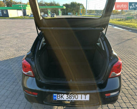 Черный Шевроле Круз, объемом двигателя 1.6 л и пробегом 208 тыс. км за 7600 $, фото 12 на Automoto.ua