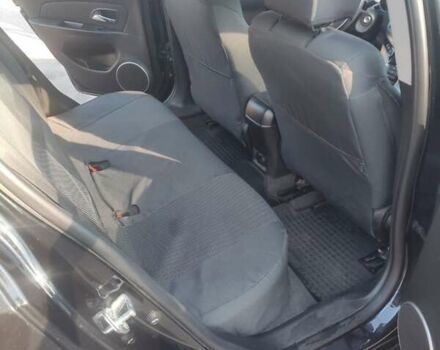 Черный Шевроле Круз, объемом двигателя 1.8 л и пробегом 140 тыс. км за 7000 $, фото 4 на Automoto.ua