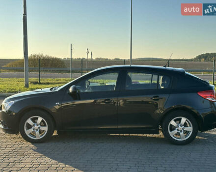 Черный Шевроле Круз, объемом двигателя 1.6 л и пробегом 208 тыс. км за 7600 $, фото 2 на Automoto.ua