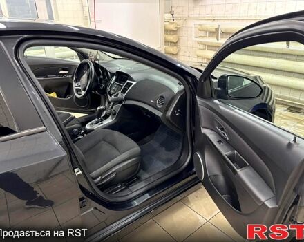 Черный Шевроле Круз, объемом двигателя 1.8 л и пробегом 173 тыс. км за 6700 $, фото 6 на Automoto.ua