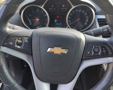 Черный Шевроле Круз, объемом двигателя 1.8 л и пробегом 140 тыс. км за 7000 $, фото 5 на Automoto.ua