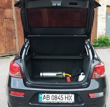 Черный Шевроле Круз, объемом двигателя 2 л и пробегом 148 тыс. км за 8500 $, фото 7 на Automoto.ua