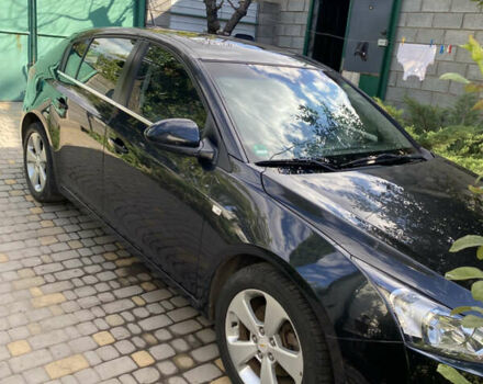 Черный Шевроле Круз, объемом двигателя 2 л и пробегом 192 тыс. км за 9500 $, фото 2 на Automoto.ua