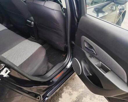 Черный Шевроле Круз, объемом двигателя 1.6 л и пробегом 268 тыс. км за 5450 $, фото 13 на Automoto.ua