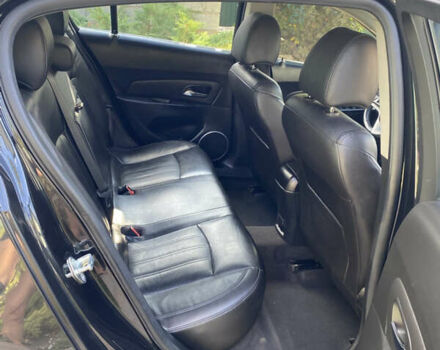 Черный Шевроле Круз, объемом двигателя 2 л и пробегом 192 тыс. км за 9500 $, фото 10 на Automoto.ua