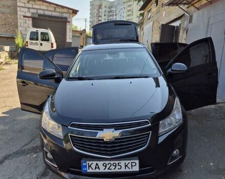 Черный Шевроле Круз, объемом двигателя 2 л и пробегом 250 тыс. км за 7400 $, фото 3 на Automoto.ua