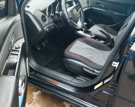 Черный Шевроле Круз, объемом двигателя 1.6 л и пробегом 268 тыс. км за 5450 $, фото 9 на Automoto.ua