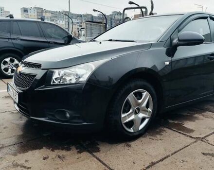 Черный Шевроле Круз, объемом двигателя 1.6 л и пробегом 268 тыс. км за 5450 $, фото 1 на Automoto.ua