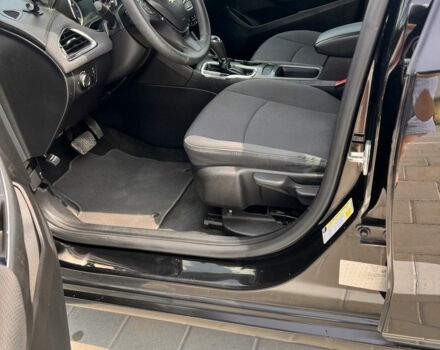 Черный Шевроле Круз, объемом двигателя 1.4 л и пробегом 136 тыс. км за 10000 $, фото 5 на Automoto.ua