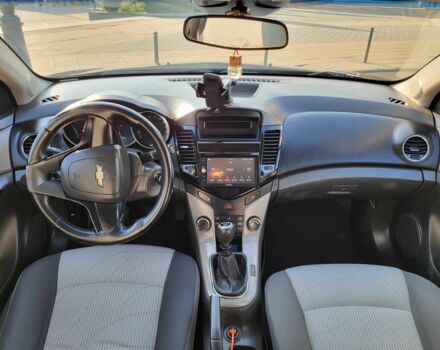 Чорний Шевроле Круз, об'ємом двигуна 1.6 л та пробігом 220 тис. км за 5200 $, фото 9 на Automoto.ua