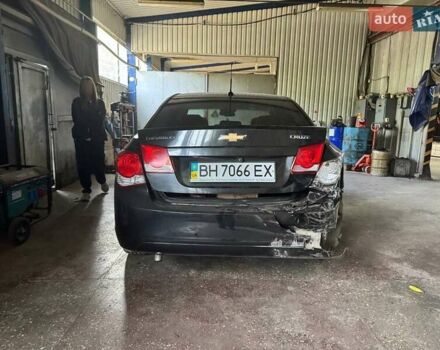 Черный Шевроле Круз, объемом двигателя 1.6 л и пробегом 360 тыс. км за 4200 $, фото 3 на Automoto.ua