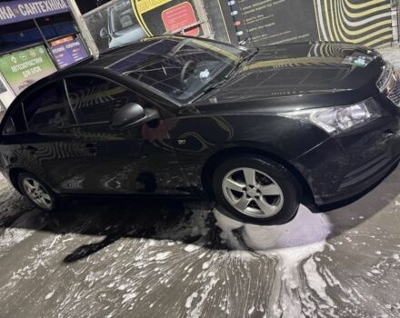 Черный Шевроле Круз, объемом двигателя 1.6 л и пробегом 135 тыс. км за 4500 $, фото 4 на Automoto.ua