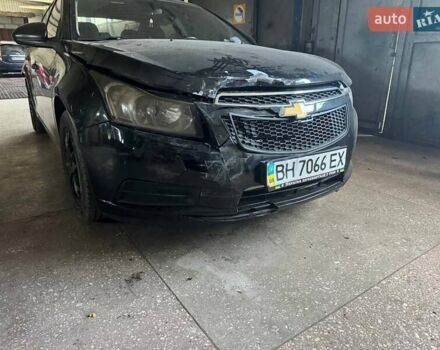 Черный Шевроле Круз, объемом двигателя 1.6 л и пробегом 360 тыс. км за 4200 $, фото 5 на Automoto.ua