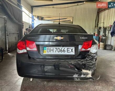 Черный Шевроле Круз, объемом двигателя 1.6 л и пробегом 360 тыс. км за 4200 $, фото 6 на Automoto.ua