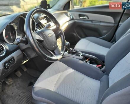 Чорний Шевроле Круз, об'ємом двигуна 1.6 л та пробігом 220 тис. км за 122 $, фото 6 на Automoto.ua