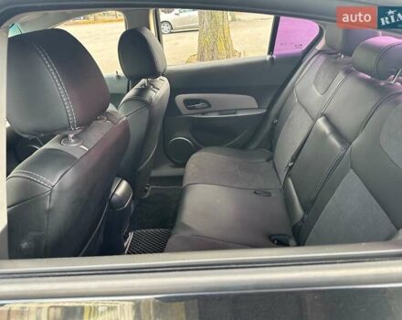 Чорний Шевроле Круз, об'ємом двигуна 1.6 л та пробігом 203 тис. км за 7200 $, фото 5 на Automoto.ua