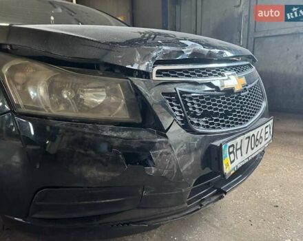 Черный Шевроле Круз, объемом двигателя 1.6 л и пробегом 360 тыс. км за 4200 $, фото 16 на Automoto.ua