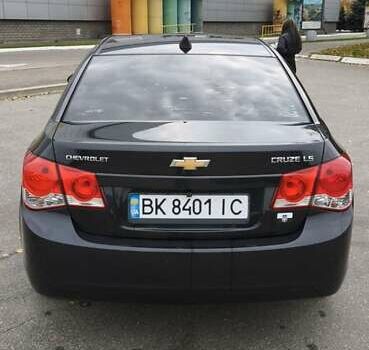 Черный Шевроле Круз, объемом двигателя 1.8 л и пробегом 220 тыс. км за 6600 $, фото 9 на Automoto.ua