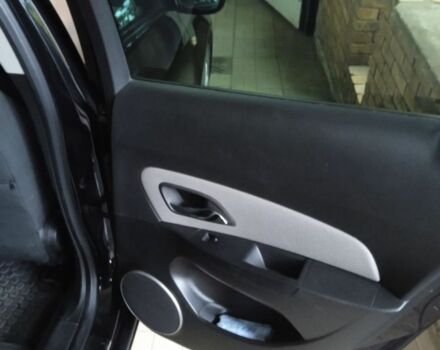 Черный Шевроле Круз, объемом двигателя 1.8 л и пробегом 46 тыс. км за 8900 $, фото 8 на Automoto.ua