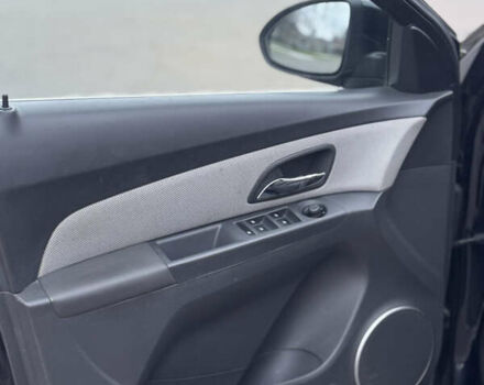 Черный Шевроле Круз, объемом двигателя 1.8 л и пробегом 232 тыс. км за 6999 $, фото 35 на Automoto.ua