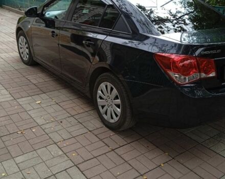 Черный Шевроле Круз, объемом двигателя 1.8 л и пробегом 46 тыс. км за 8900 $, фото 4 на Automoto.ua