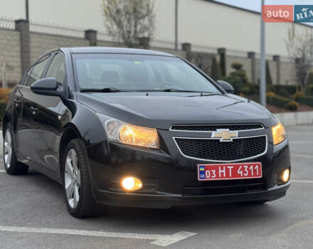 Черный Шевроле Круз, объемом двигателя 1.8 л и пробегом 232 тыс. км за 6999 $, фото 33 на Automoto.ua