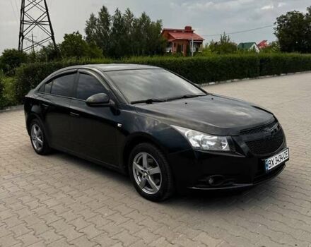 Черный Шевроле Круз, объемом двигателя 1.6 л и пробегом 350 тыс. км за 5600 $, фото 2 на Automoto.ua